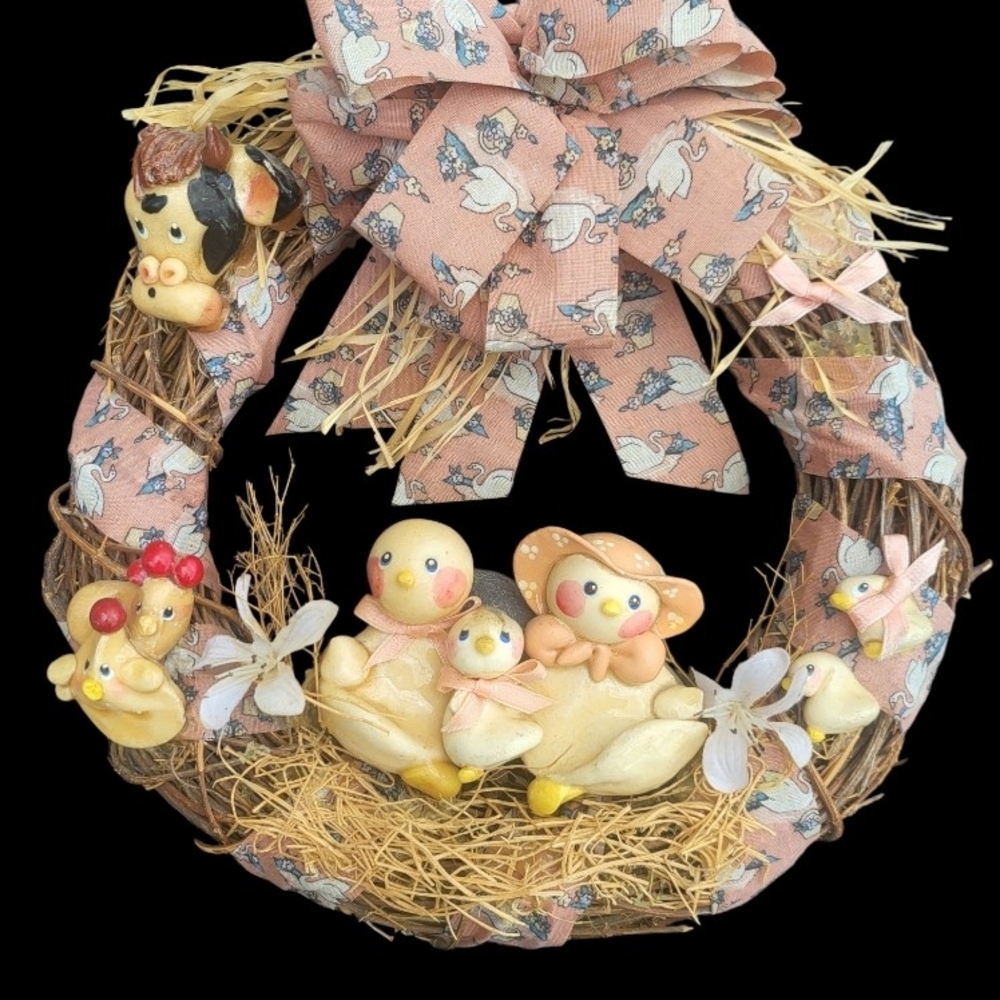 Vintage Farm Core Spring Resin And Straw Farm Animals Wreath